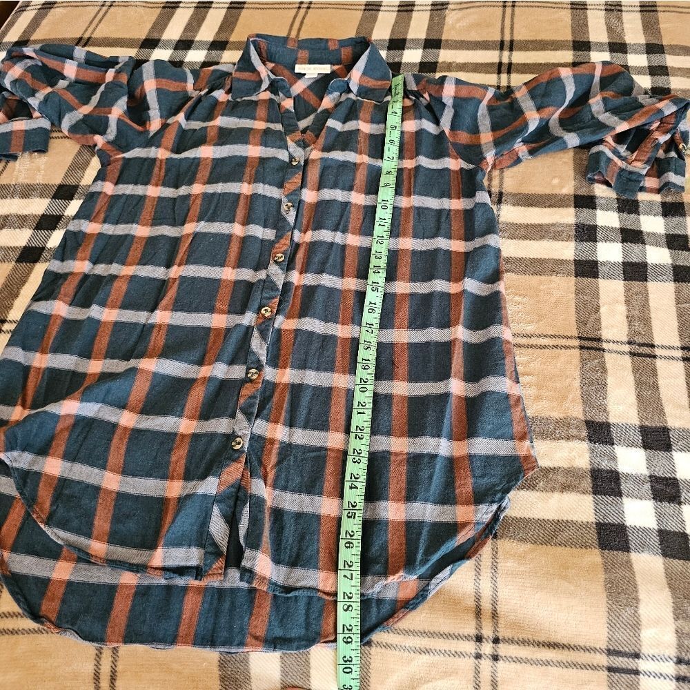 Plaid Button-Up Shirt - Picture 6 of 8